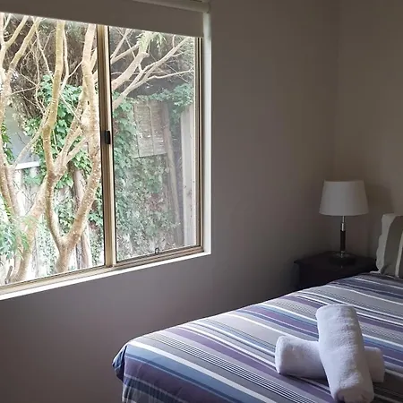 Lilacs Waterfront Villas & Cottages Albany Room photo